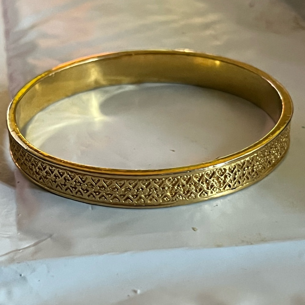 Vintage AK Anne Klein Gold Bangle Bracelet
